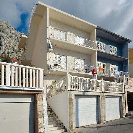 Lovely Apartment In Omis With Kitchen Exterior photo
