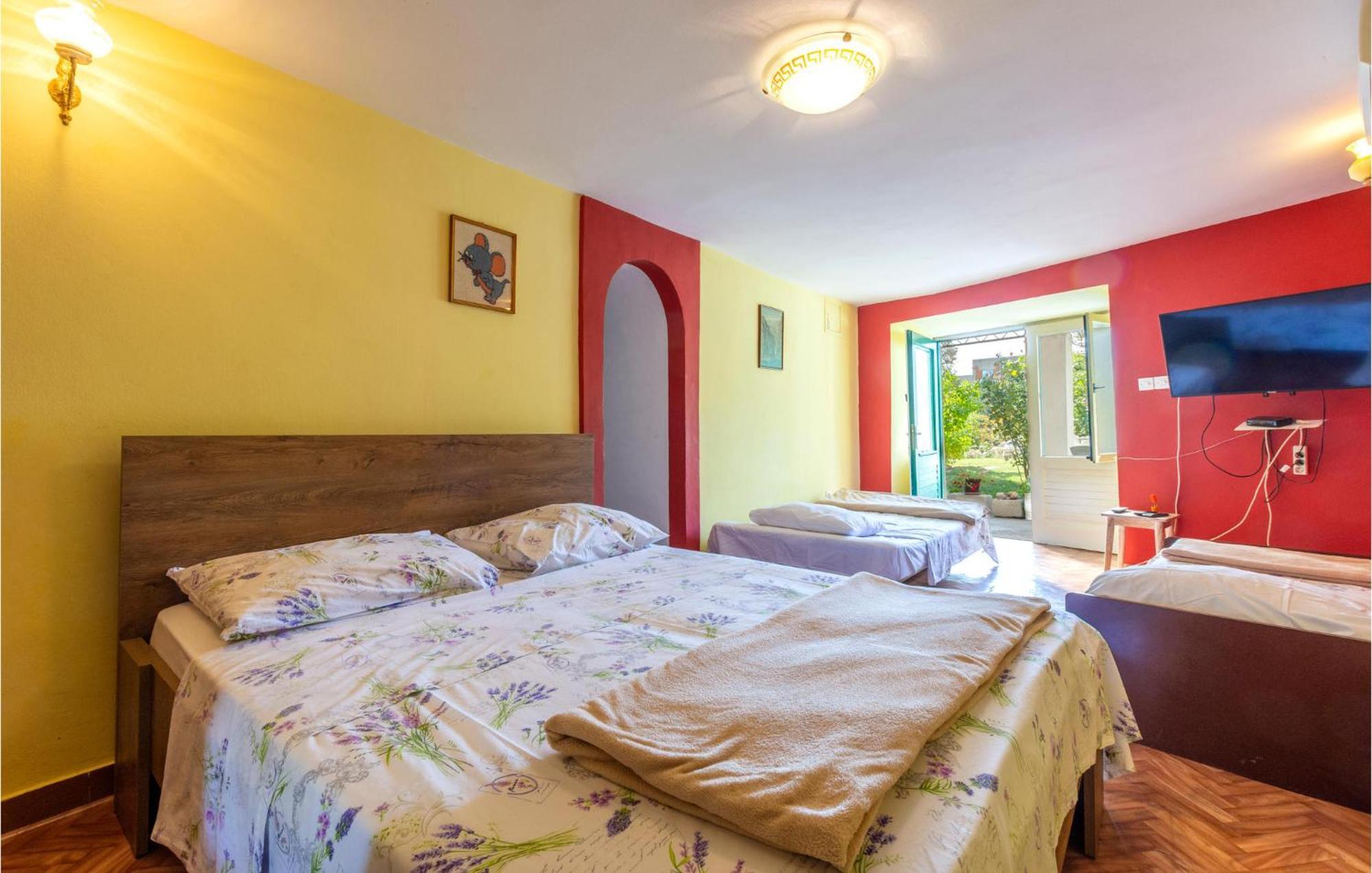 Lovely Apartment In Omis With Kitchen Exterior photo
