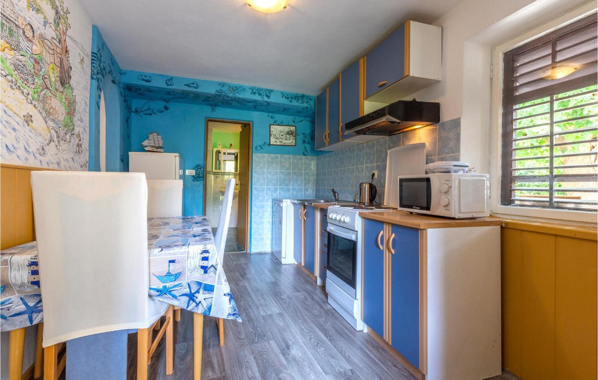 Lovely Apartment In Omis With Kitchen Exterior photo